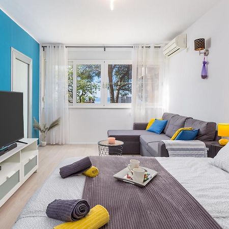 Sunny Studio Apartment With Balcony Rijeka Exterior photo